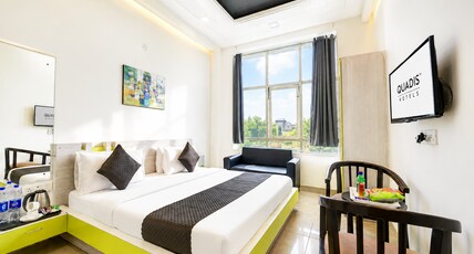 Hotel Cladis by Quadis - Sector 15 Noida Room Type - Superior Room with City View