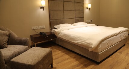 Hotel Golden Palm Room Type - PREMIUM ROOM