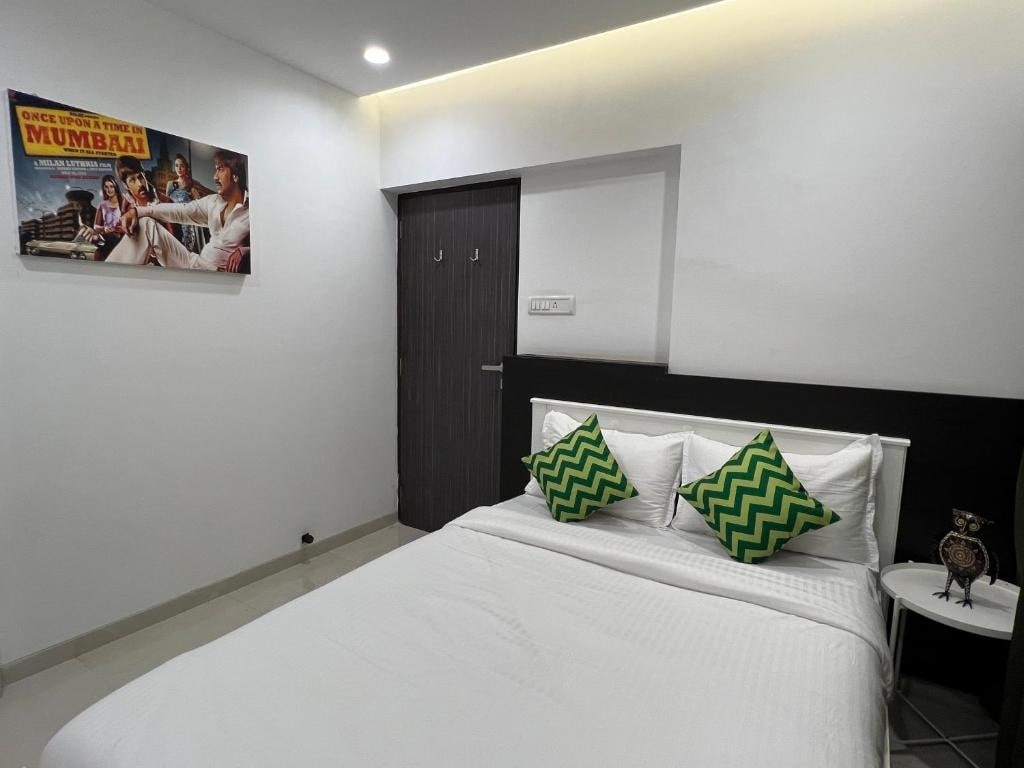 2BHK Service Apartment In Chembur by Flora Stay - Tap to explore photos