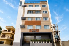 Collection O Guru Nanak Dev University Amritsar Formerly Hotel Tashi