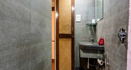 Juhu Hotel  Room Type - Suite Room