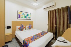 FabHotel SP Living Tree