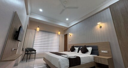 The Hotel Phoenix Inn Room Type - Premium Room with City View