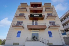 Townhouse Manipal University Highway King Bagru formerly Golden Hotel