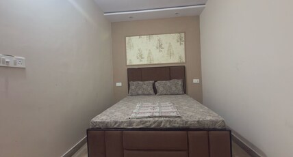 Park's Hotel Room Type - ROOM N0- 206 (NON AC ROOM)