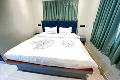 Hotel O SKY PLEX GUEST HOUSE