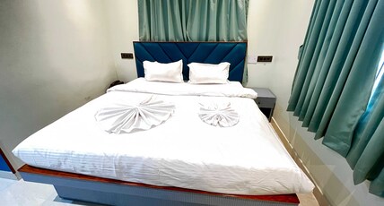 Hotel O SKY PLEX GUEST HOUSE Room Type - Classic