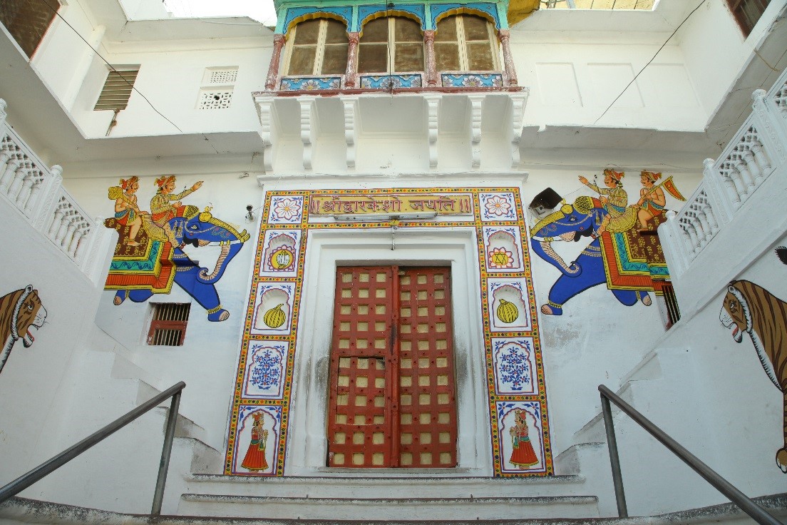 Maruti Group of Hotels - Shivansh Inn - Tap to explore photos