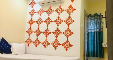 HOTEL BLOSSOMS Room Type - NON AC ROOM