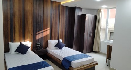 Crescent International Hotel Room Type - Deluxe Room