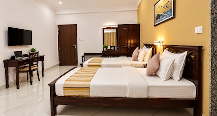 Revaas Pure Veg Lake View Hotel Room Type - Heritage Twin l Free Pick Up From Train Or Bus Station - 8AM-8PM l Welcome Drink l Food Discount Revaas Pure Veg Lake View Hotel Room Type - Heritage Twin l Free Pick Up From Train Or Bus Station - 8AM-8PM l Welcome Drink l Food Discount