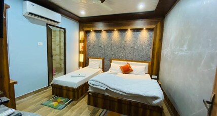 Hotel Rudraksh Villa Room Type - Triple Bed Room