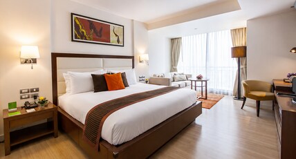 Oakwood Residence Sukhumvit 24 Room Type - Studio Deluxe