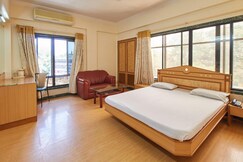 Hotel Pooja International