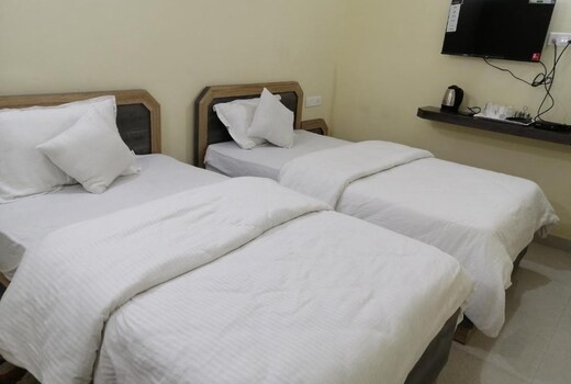 Hotel Nageshwar Palace