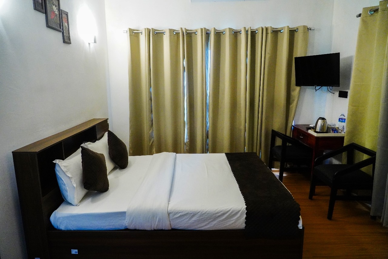 Adithya resorts vagamon - Tap to explore photos