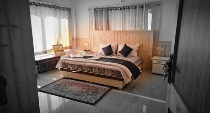 Ruttpa Guest House Room Type - Deluxe Room With Mountain View