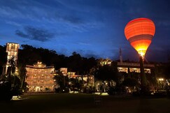 The Wild Crest Resort