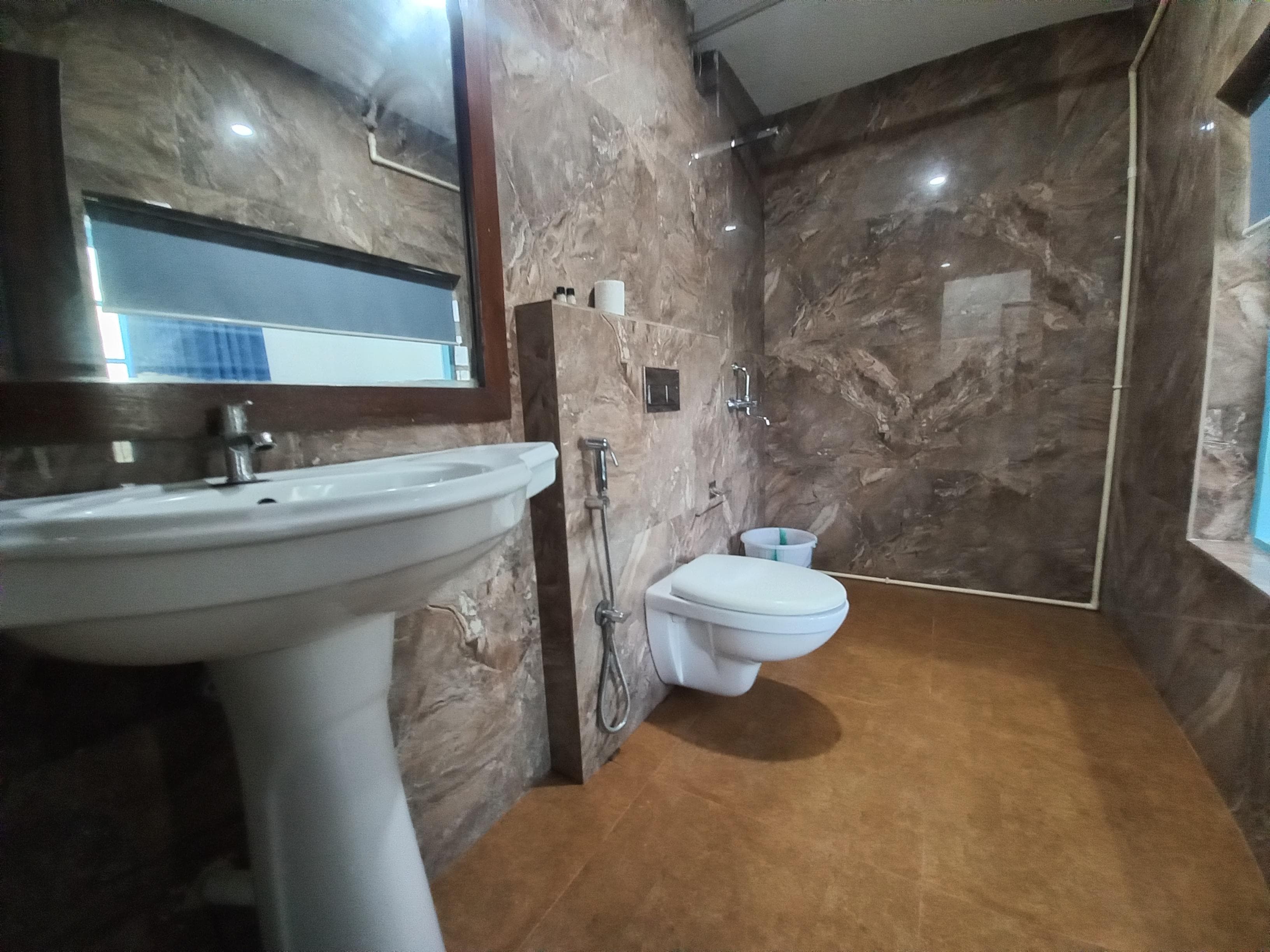 La Zarya Beach Resort. - Tap to explore photos