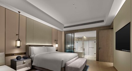 DoubleTree by Hilton Chengdu Xinglong Lake Room Type - KING DELUXE SUITE