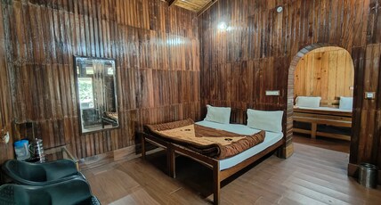 Trishita Residency@Bhimtal Lake Room Type - Wooden Family Suite