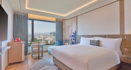 Athiva Pulse Navi Mumbai, Autograph Collection Room Type - Urban City View room with 1 King Bed