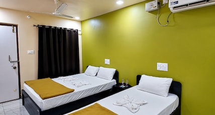 WHITE HEAVEN SEA STAY Room Type - Semi Luxuries Room WHITE HEAVEN SEA STAY Room Type - Semi Luxuries Room