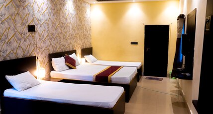 Hotel Garg Room Type - Family Room