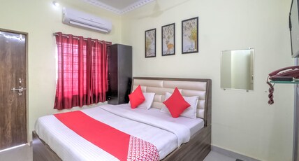 SPOT ON Hotel The Royal King Room Type - Classic