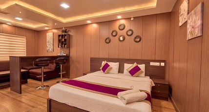 FIREFLY RESORT Room Type - Luxurious Superior Room in Kanthallor