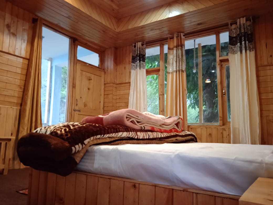Apple Valley Home Stay & Cafe - Tandi - Tap to explore photos