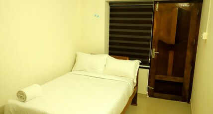 KAKI Holidays Room Type - Standard Room
