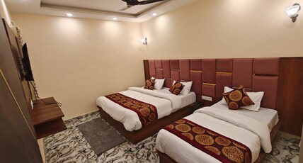 HOTEL SHUBH SHAKTI INN Room Type - Luxury Triple Bed Room