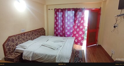 Hotel hill view patnitop guest house Room Type - Bedroom 6