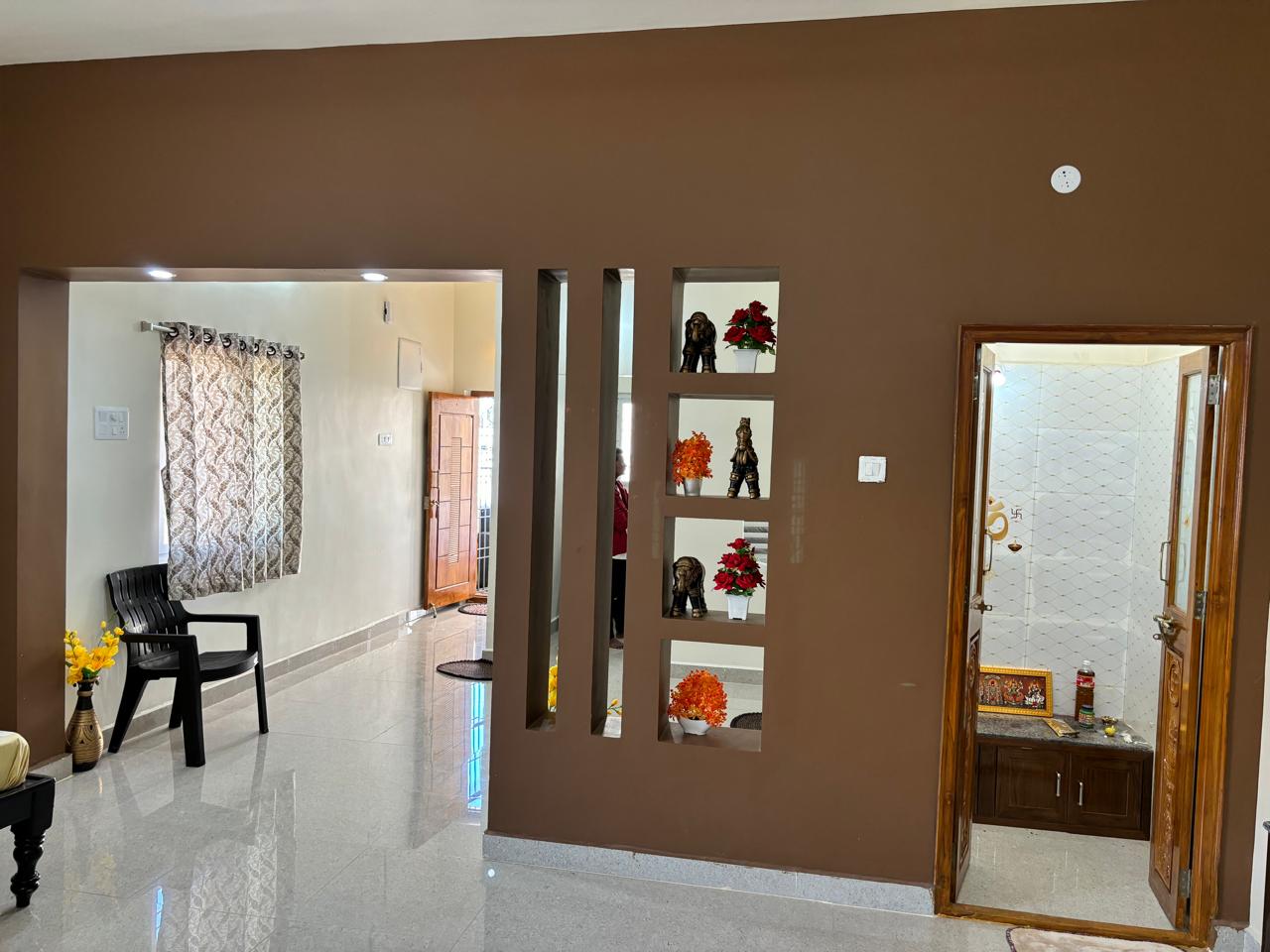Annamaiah Premium Guest House - Tap to explore photos