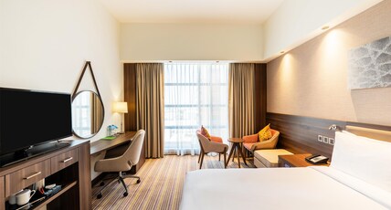 Hampton by Hilton Dubai Airport Room Type - QUEEN ROOM NON SMOKING