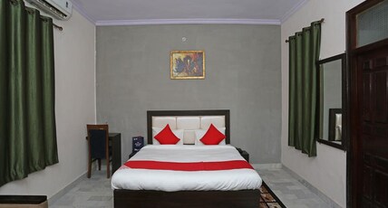 Hotel Maharana Palace Room Type - Super Deluxe AC Room