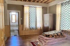 Tanzin Brothers Home stay