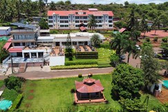 Westbay Resort & Spa, Ganpatipule