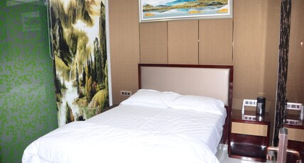 Hotel Shivam Palace Room Type - Standard Non Ac Double Bed Room