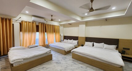 Ashoka Hotel Room Type - FAMILY ROOM WITH DOUBLE BATHROOM 314