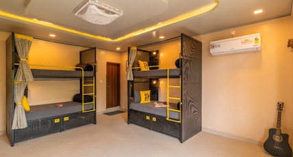 The Hosteller Bam Bir Room Type - Bed in 6 Bed Female Dormitory with Balcony and Hill View