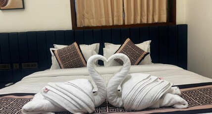 Lords Swastik Studio Kodinar Room Type - Deluxe Room