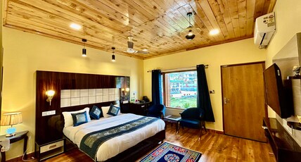 Tatva Bir Tents and Hotel Room Type - Luxurious Royal Hut