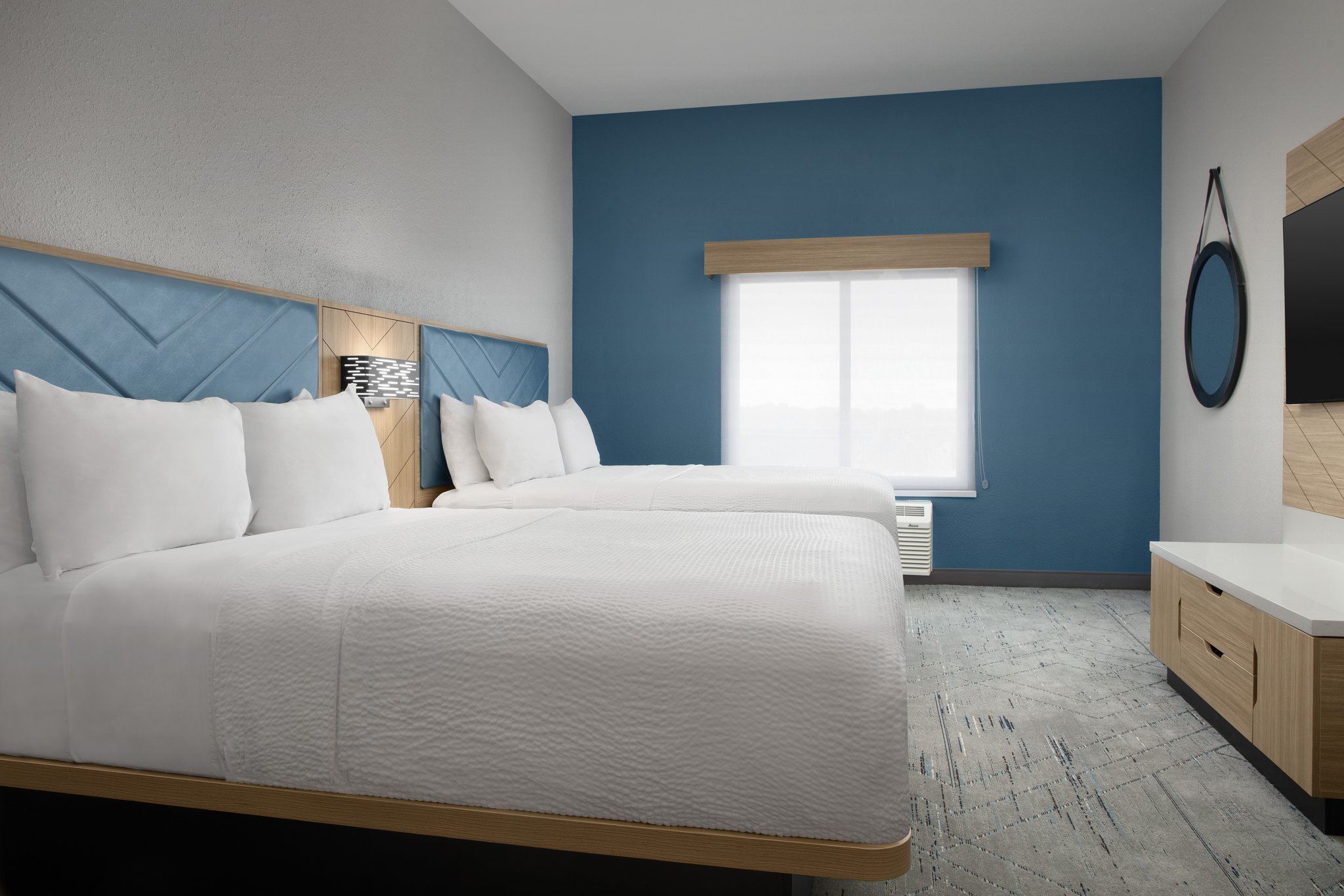 Holiday Inn Express Hotel & Suites DFW West - Hurst - Tap to explore photos