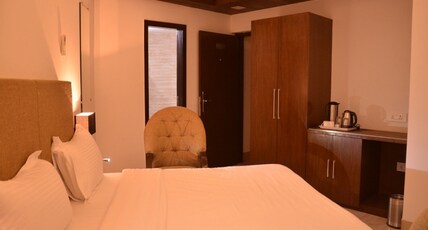 Hotel Prime Presidency Room Type - Super Deluxe Room