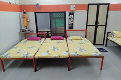 Shree Ganesh Yatri Gruh