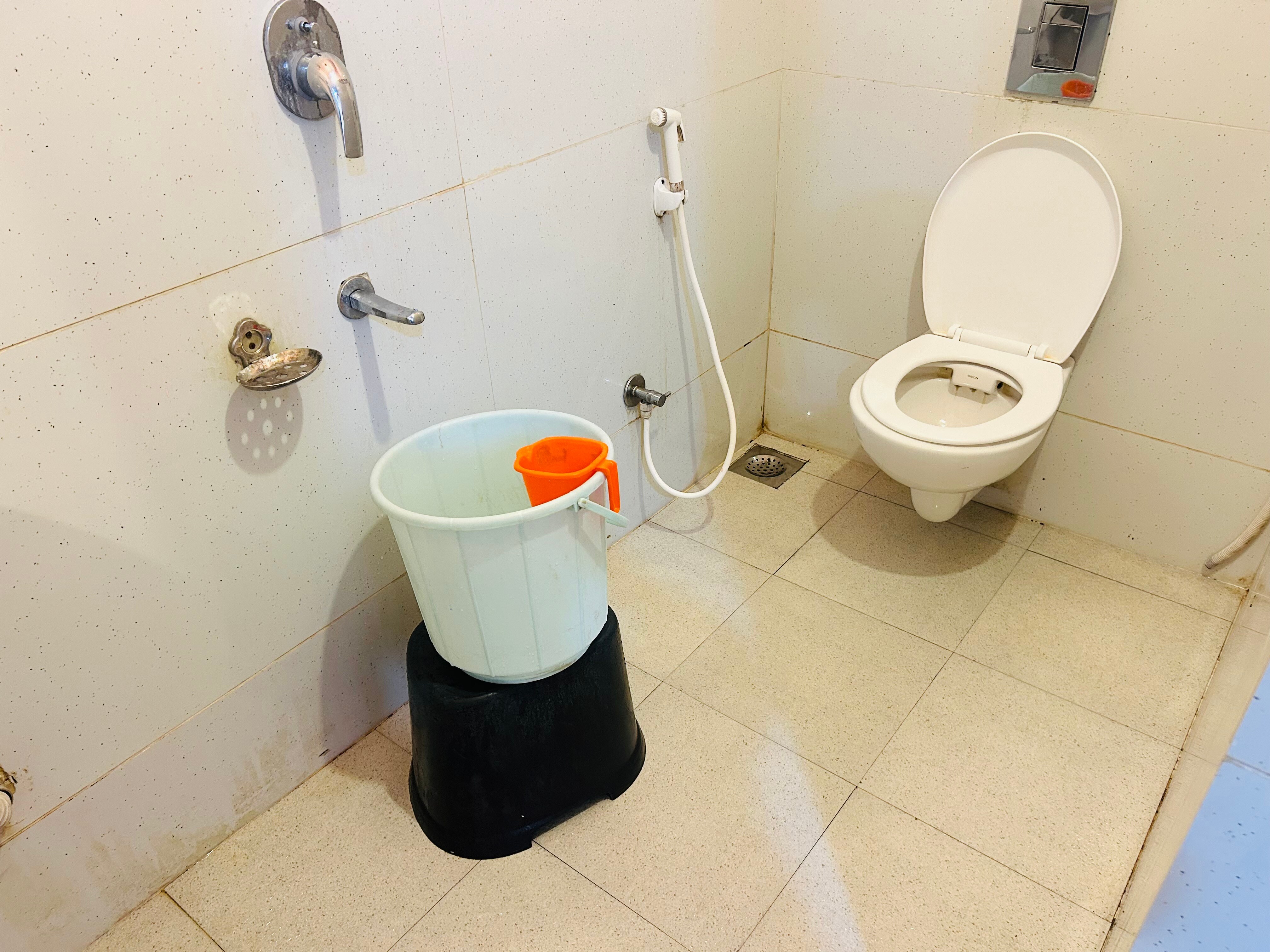 Hotel Mahakal Vishram - Tap to explore photos
