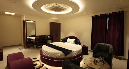 JIND HAVELI Room Type - BRIDE COUPLE ROOM