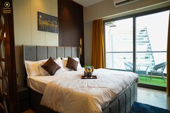 The Vibrant Home  A Luxury Home Stay